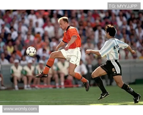 英国足球传奇人物的辉煌岁月与影响力探讨 英国足球传奇人物的辉煌岁月与影响力探讨